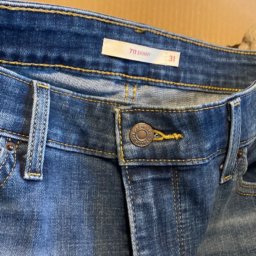 Levi jeans